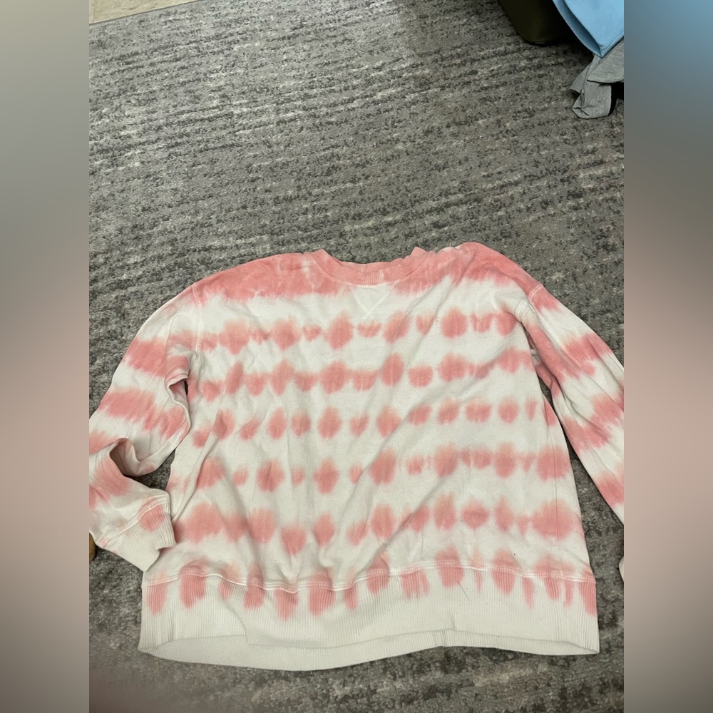 tie-dye sweater
